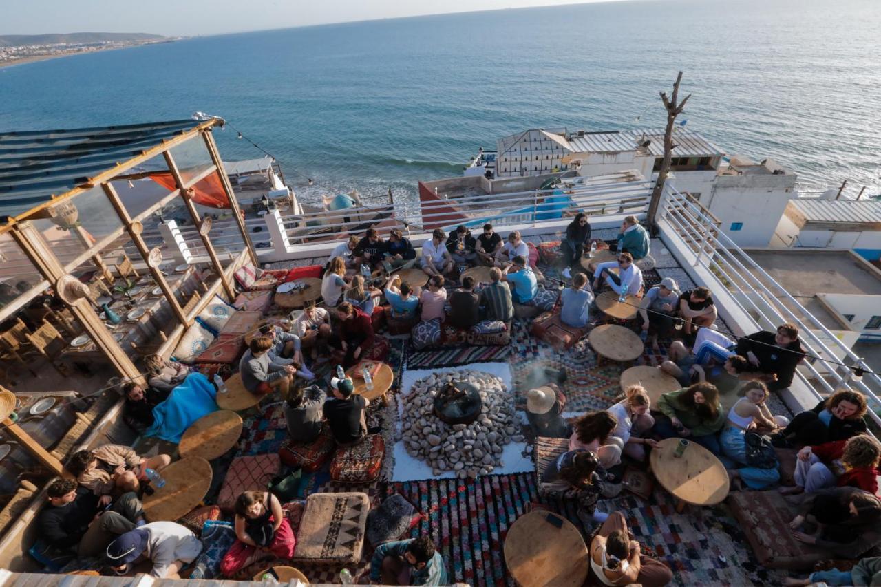 Locals Taghazout Surfcamp Hotel Exterior photo